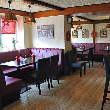 塞雷斯广场酒店 曼德沙伊德 外观 照片
